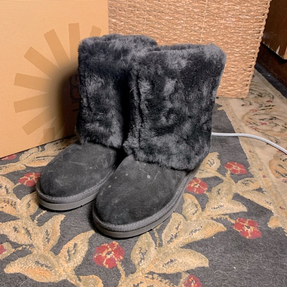 UGG Australia Patten Boots - Picture 3 of 5